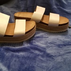 Platform sandals